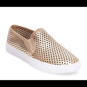 Steve Madden Slip on Sneaker in  Rose Gold